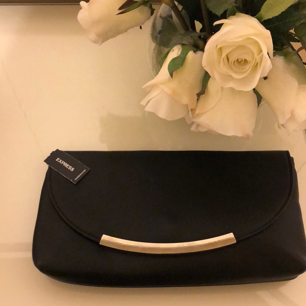 EXPRESS BLACK CLUTCH